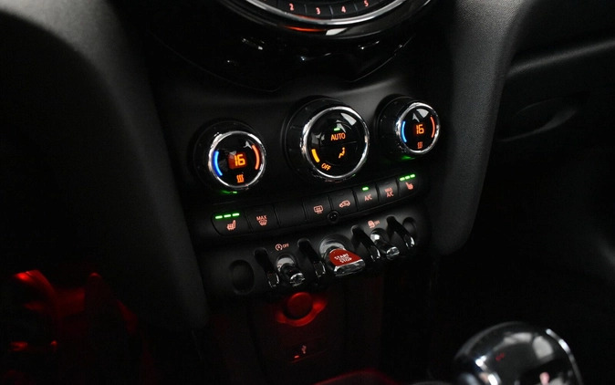 MINI Cooper S cena 87900 przebieg: 105166, rok produkcji 2019 z Tarczyn małe 106